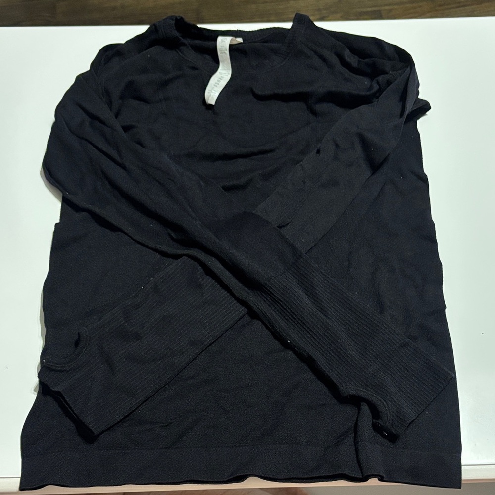 lulu long sleeve tight fit shirt